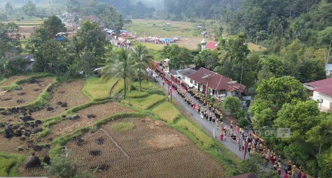 Nagari Tanjung Angkat Tema Bapulang Padi di Ajang Satu Nagari Satu Event